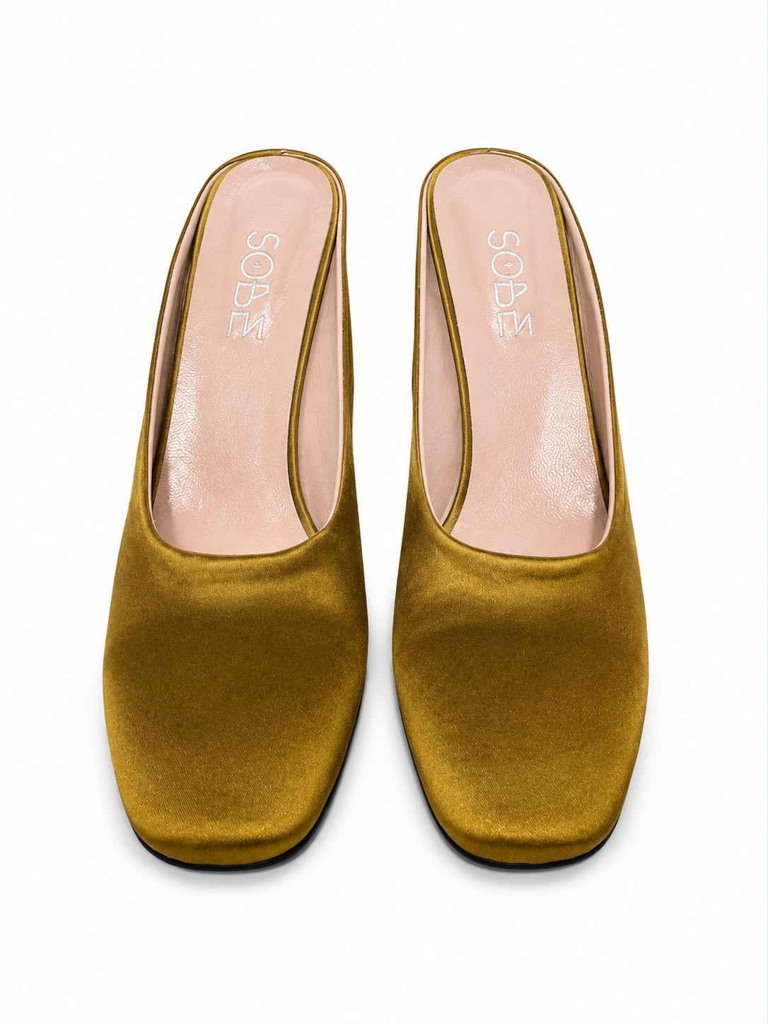 Satin Pump